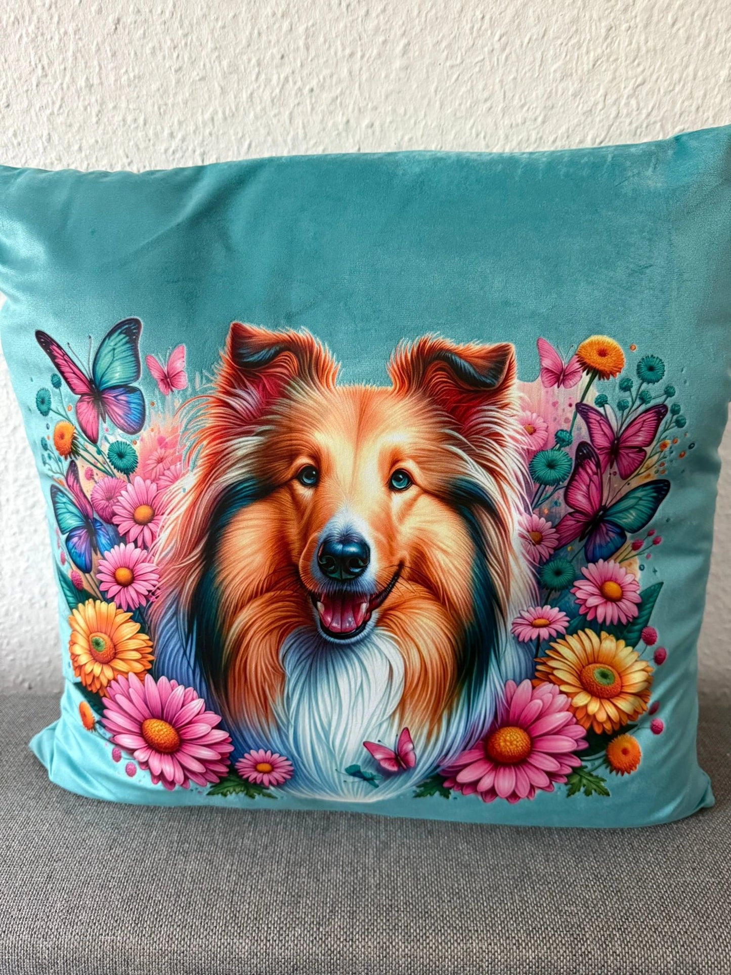 Dekokissen 45x45 cm mit Collie Motiv auf samtweichem Bezug, fertiges Kissen inklusive Füllung, dekorativ für Sofa und Bett, Lieblingshund.de