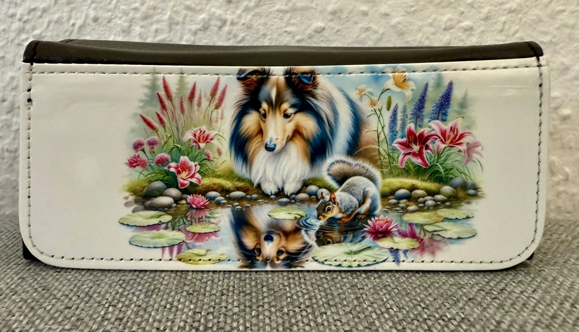 Sheltie Brillenetui 16 × 7,5 cm mit Eichhörnchen Motiv, stabiles pflegeleichtes Material, Lieblingshund.de