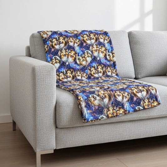 Sheltie / Shetland Sheepdog Hundedecke 65×90 cm – beidseitig bedruckter Canvas mit Volumenvlies 300 g/m², handgefertigt für Couch oder Boden.
